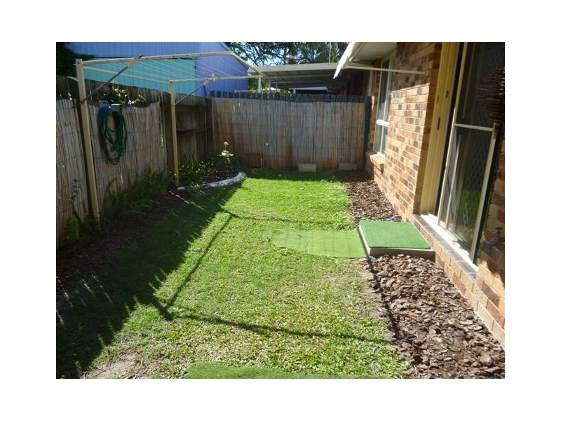 2/70 King Street, Urangan QLD 4655