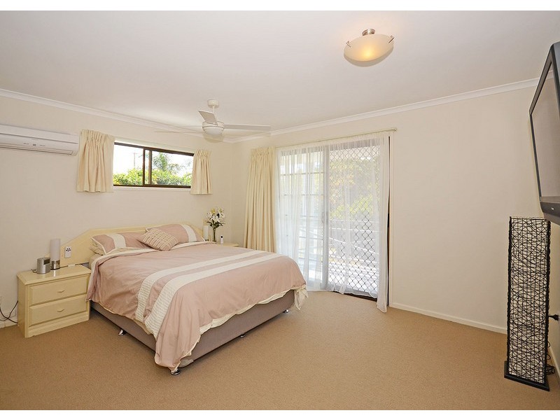 17 Tavistock Street, Torquay QLD 4655