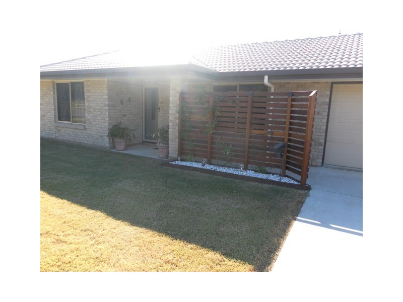 39 Moonstone Drive, Urangan QLD 4655