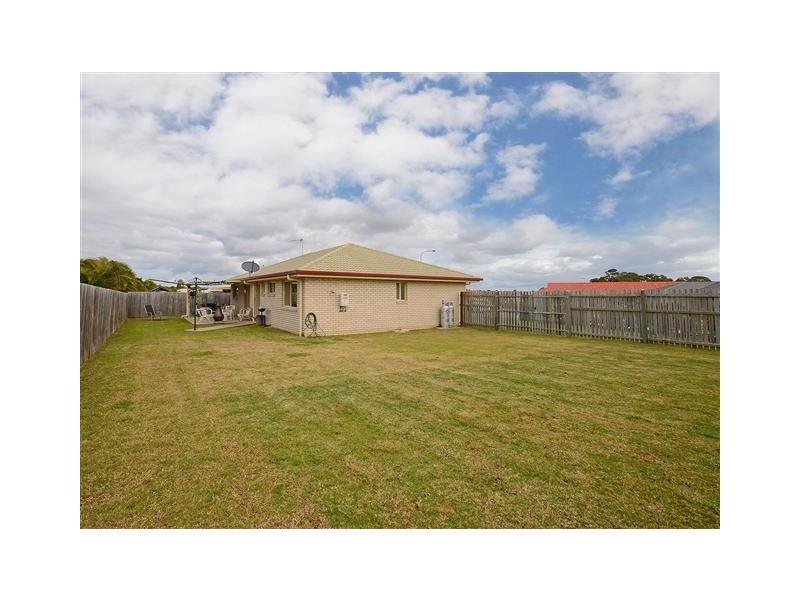 5 Malcolm Court, Point Vernon QLD 4655