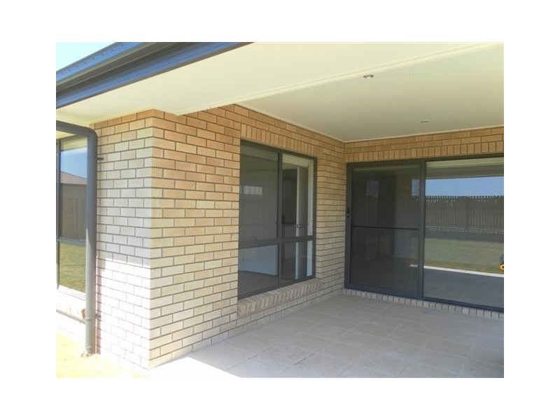 29 Bounty Circuit, Eli Waters QLD 4655