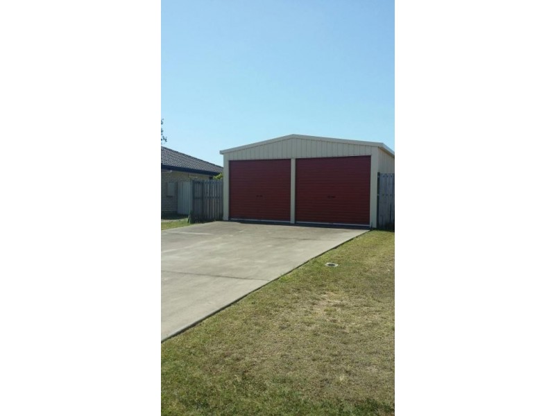 19 Gunsynd Way, Point Vernon QLD 4655