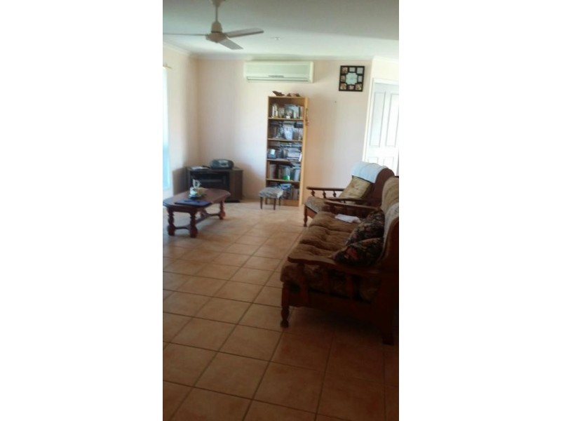 19 Gunsynd Way, Point Vernon QLD 4655