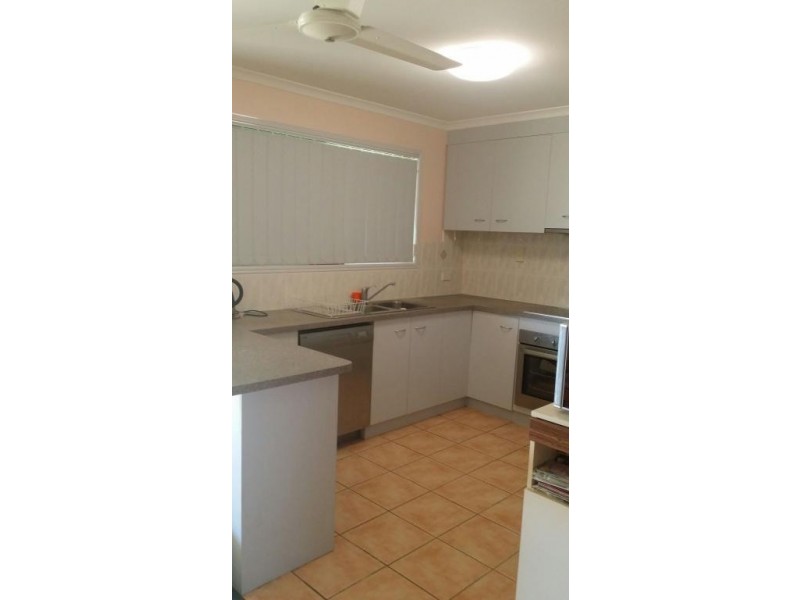 19 Gunsynd Way, Point Vernon QLD 4655
