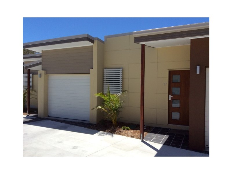V17/138 Cypress Street, Urangan QLD 4655