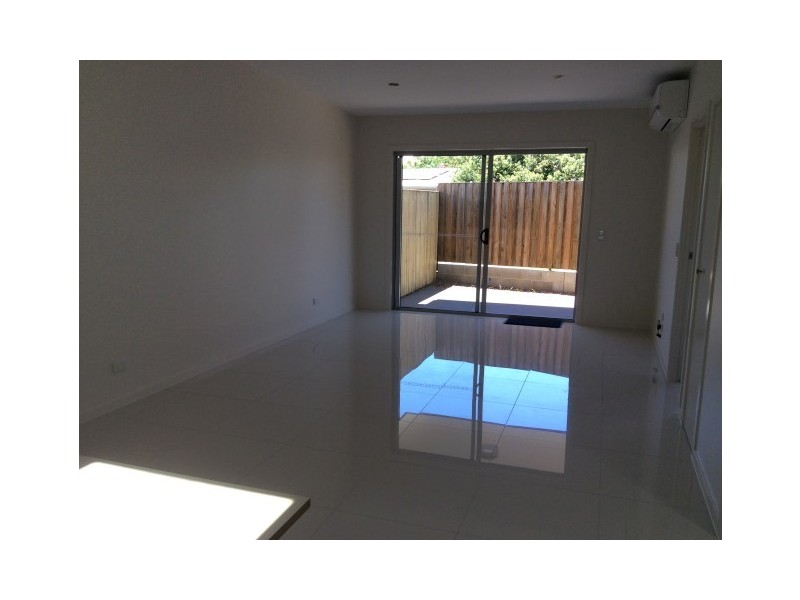 V17/138 Cypress Street, Urangan QLD 4655