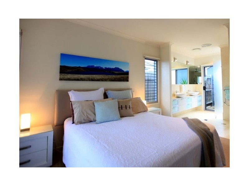 14 Marcocci Street, Urraween QLD 4655