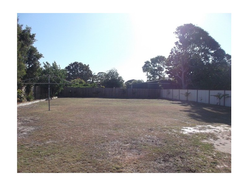 49 King Street, Urangan QLD 4655