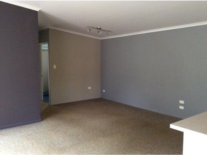 73 Honiton Street, Torquay QLD 4655