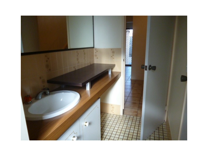 3/20 Cypress Street, Torquay QLD 4655