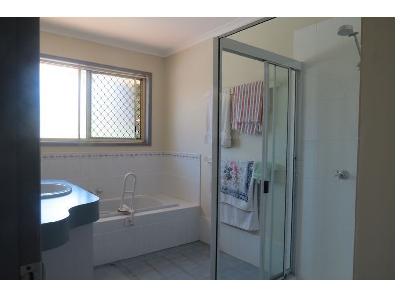 15 Oleander Avenue, Kawungan QLD 4655