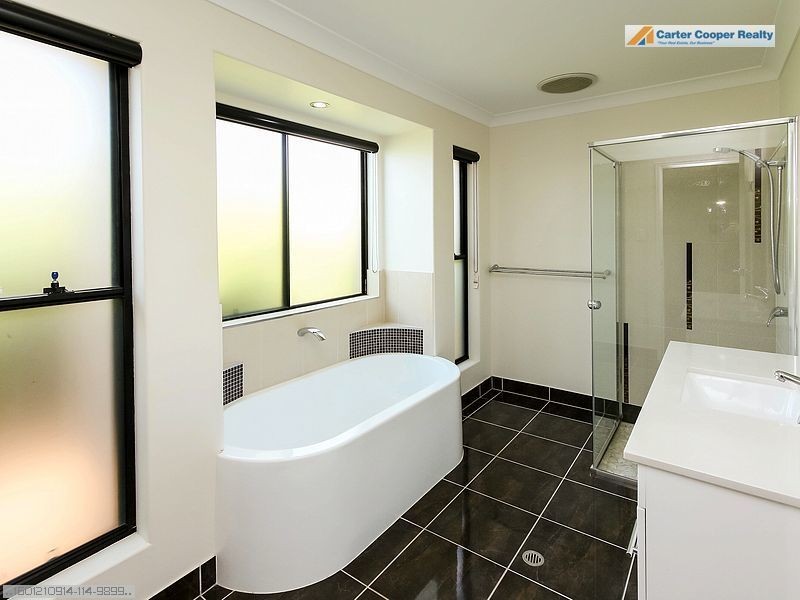 7 Bramble Court, Urraween QLD 4655