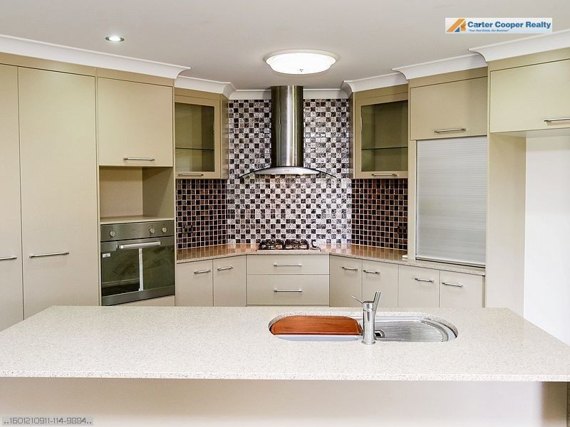 7 Bramble Court, Urraween QLD 4655