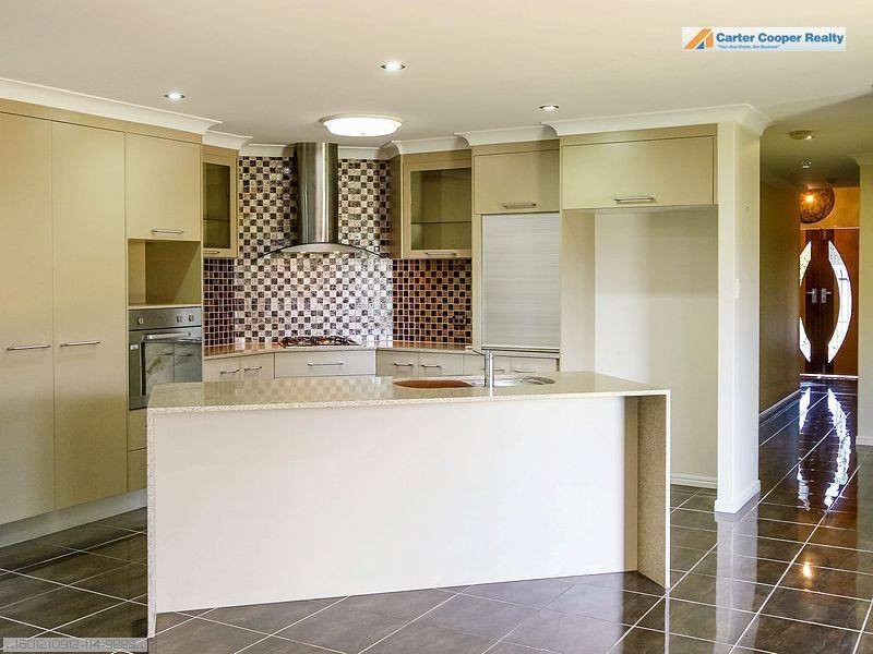 7 Bramble Court, Urraween QLD 4655