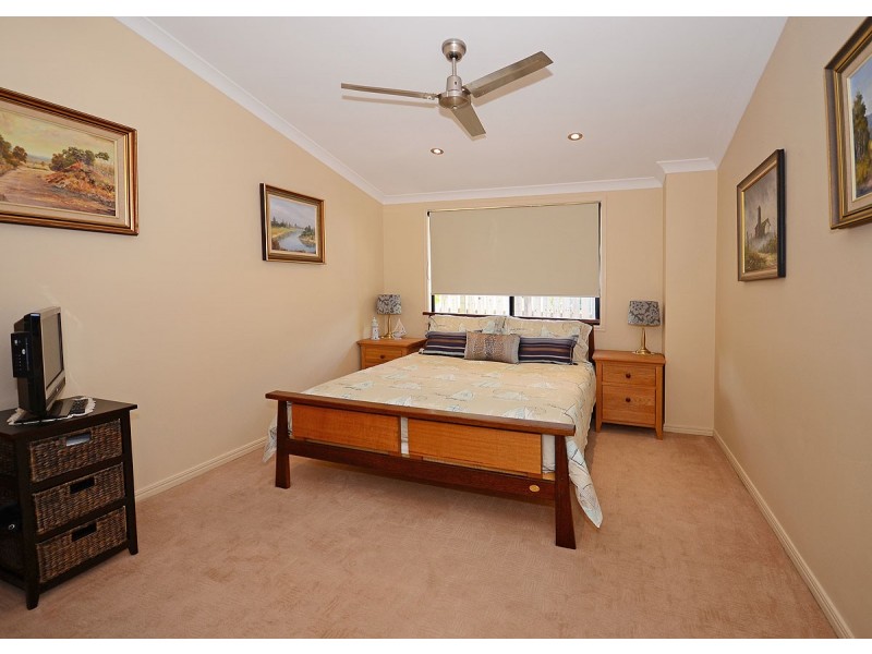 205 Esplanade, Pialba QLD 4655