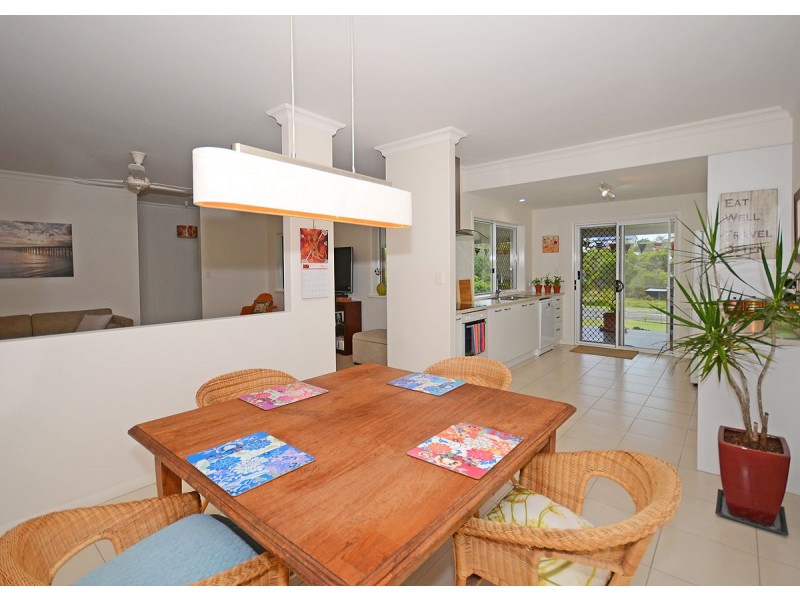 12 Daydream Court, Kawungan QLD 4655