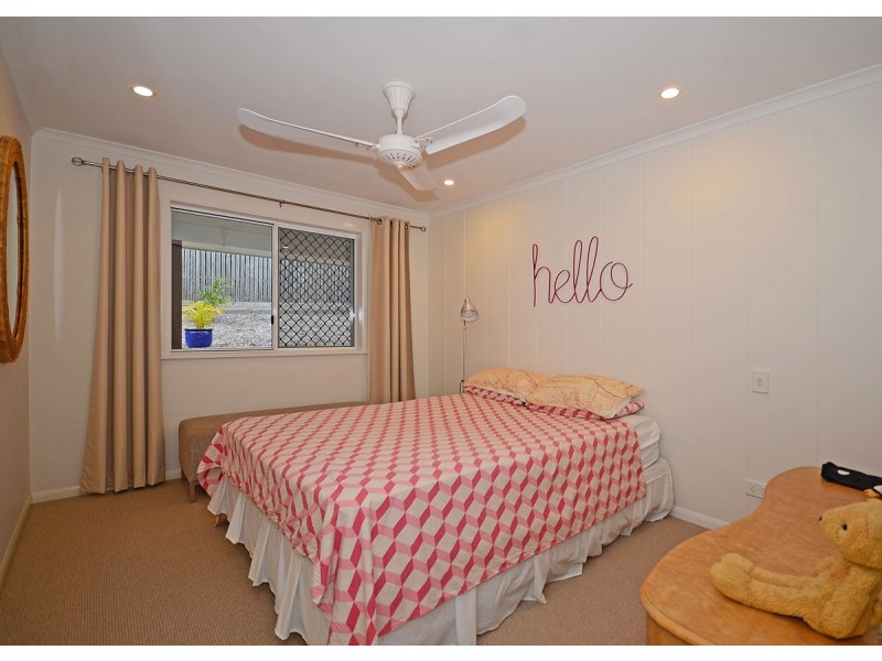 12 Daydream Court, Kawungan QLD 4655