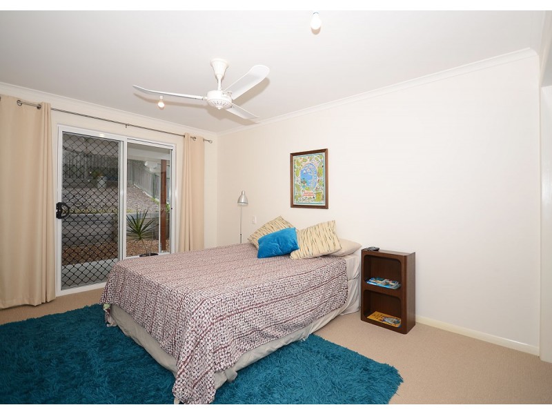 12 Daydream Court, Kawungan QLD 4655