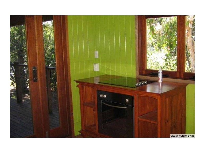 132 Pulgul Street, Urangan QLD 4655
