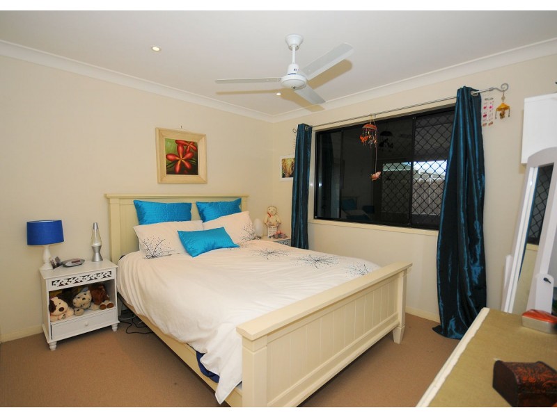 23 Kestrel Court, Eli Waters QLD 4655