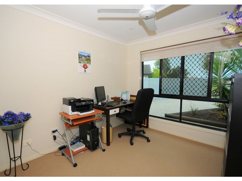 23 Kestrel Court, Eli Waters QLD 4655