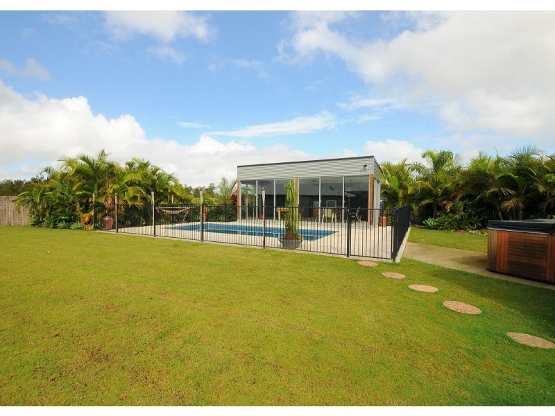 23 Kestrel Court, Eli Waters QLD 4655