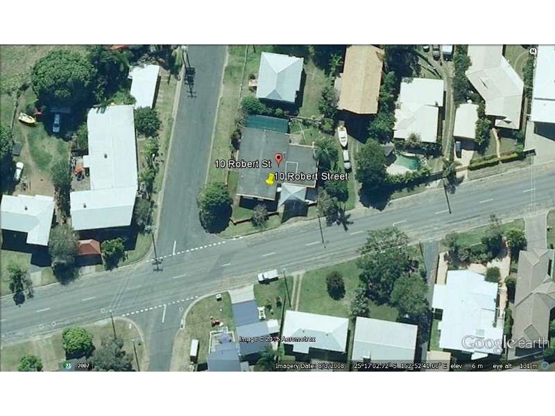 10 Robert Street, Torquay QLD 4655