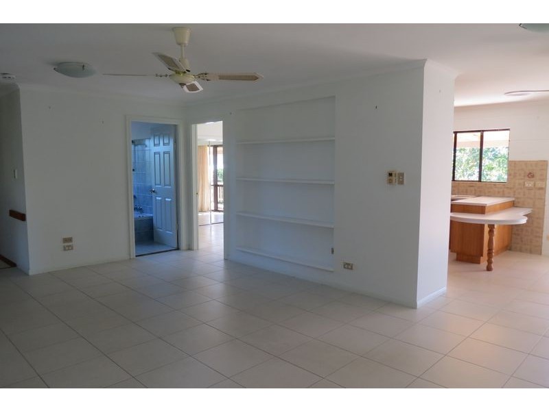 24 Prince Street, Urangan QLD 4655