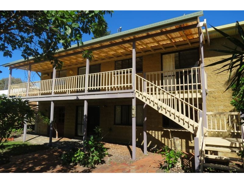 24 Prince Street, Urangan QLD 4655