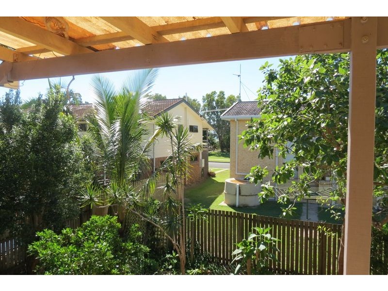 24 Prince Street, Urangan QLD 4655