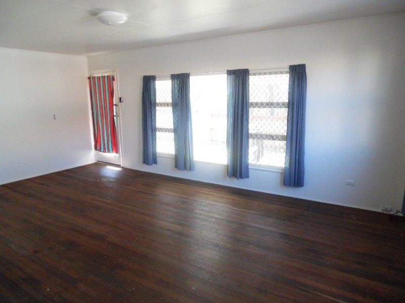 42 Esplanade, Point Vernon QLD 4655