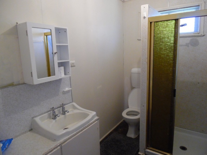 42 Esplanade, Point Vernon QLD 4655