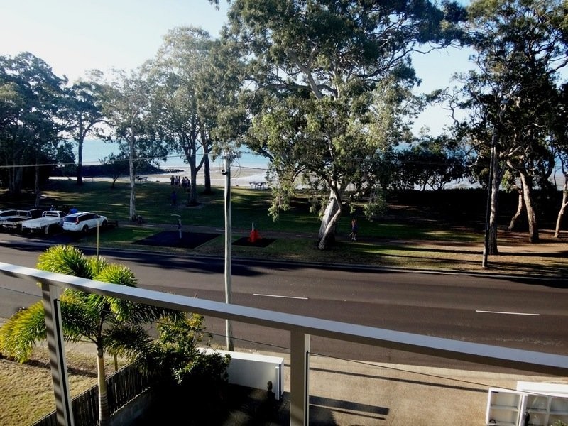 3/541 Charlton Esplanade, Urangan QLD 4655
