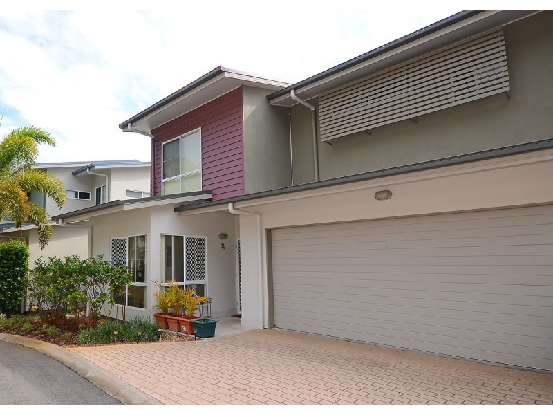 8/71 Elizabeth Street, Urangan QLD 4655