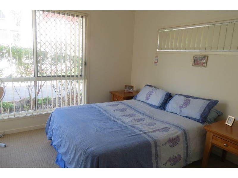 8/71 Elizabeth Street, Urangan QLD 4655