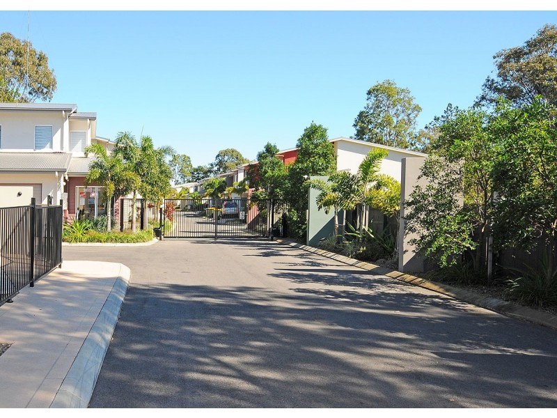 8/71 Elizabeth Street, Urangan QLD 4655