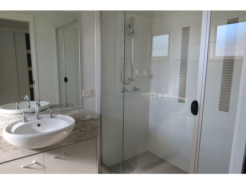 17 Northshore Avenue, Toogoom QLD 4655