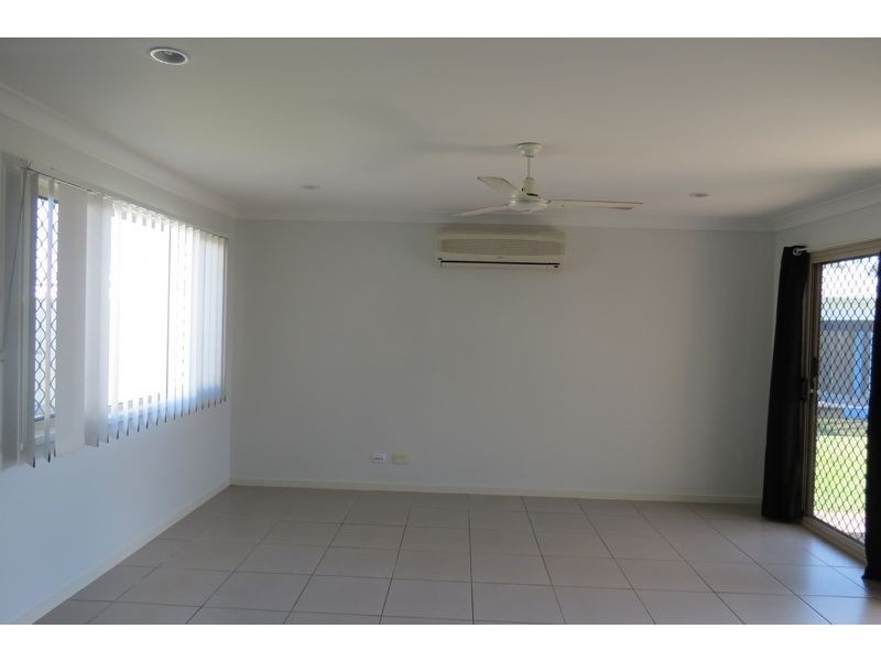 17 Northshore Avenue, Toogoom QLD 4655