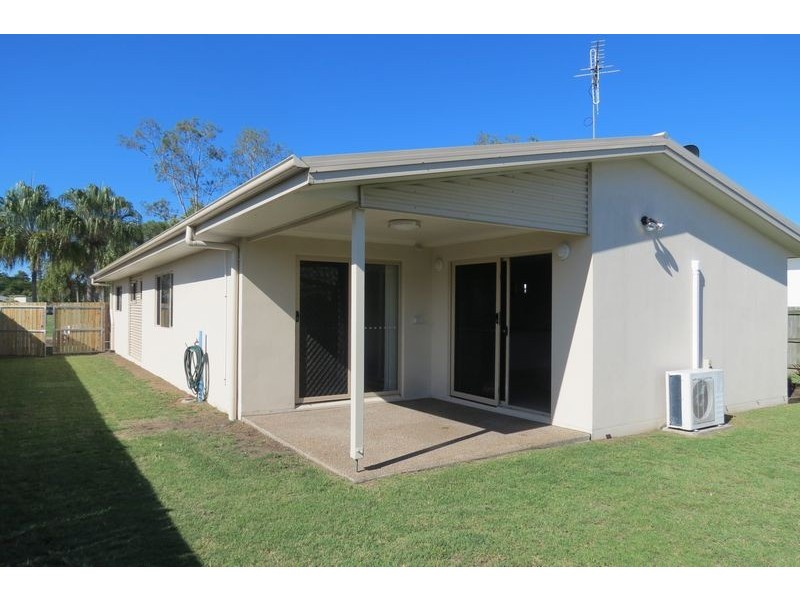 17 Northshore Avenue, Toogoom QLD 4655