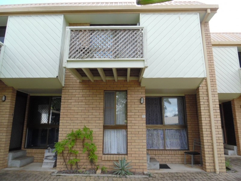 3/10 Denmans Camp Road, Torquay QLD 4655