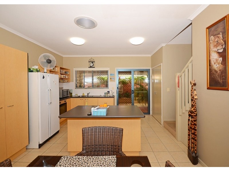 22/34 Elizabeth Street, Urangan QLD 4655