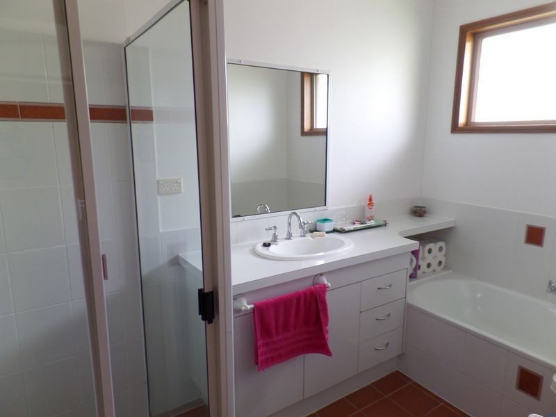 1 Greenway Drive, Pialba QLD 4655