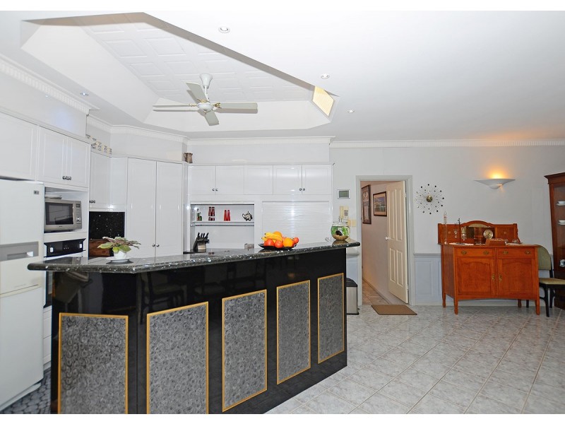 66 Honiton Street, Torquay QLD 4655