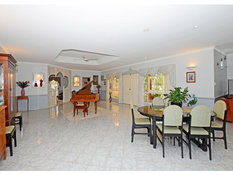 66 Honiton Street, Torquay QLD 4655