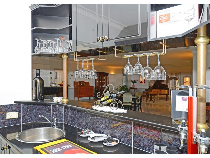 66 Honiton Street, Torquay QLD 4655