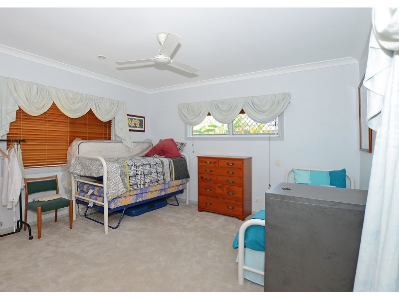 66 Honiton Street, Torquay QLD 4655