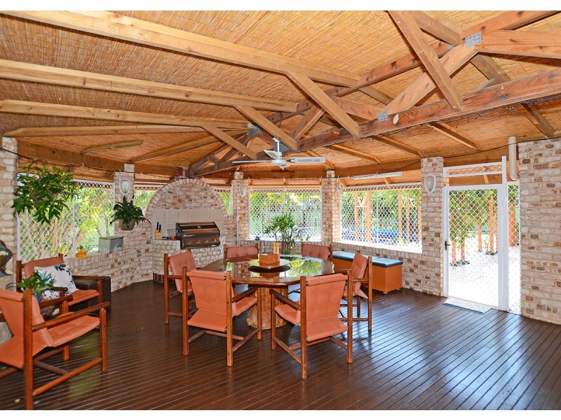 66 Honiton Street, Torquay QLD 4655