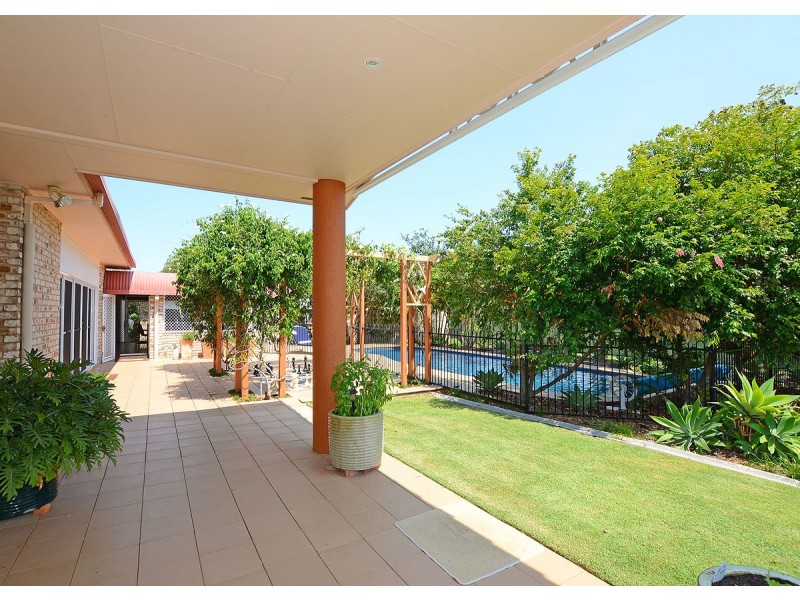 66 Honiton Street, Torquay QLD 4655