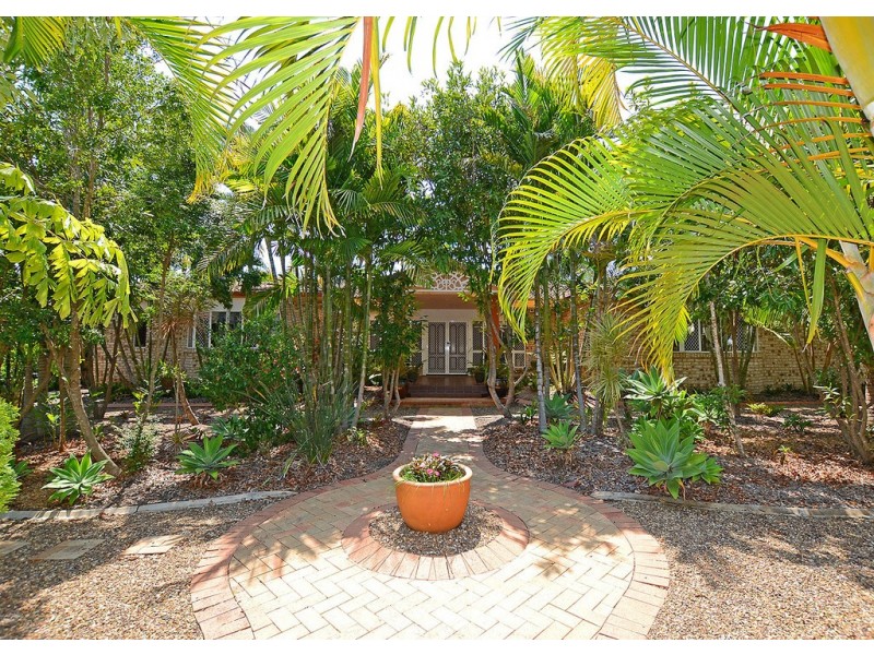 66 Honiton Street, Torquay QLD 4655