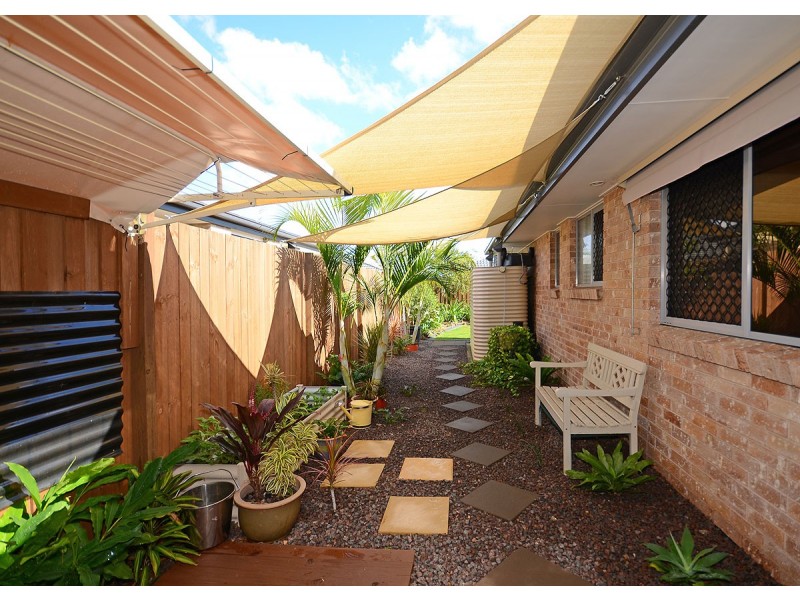 6 Mawson Court, Urraween QLD 4655